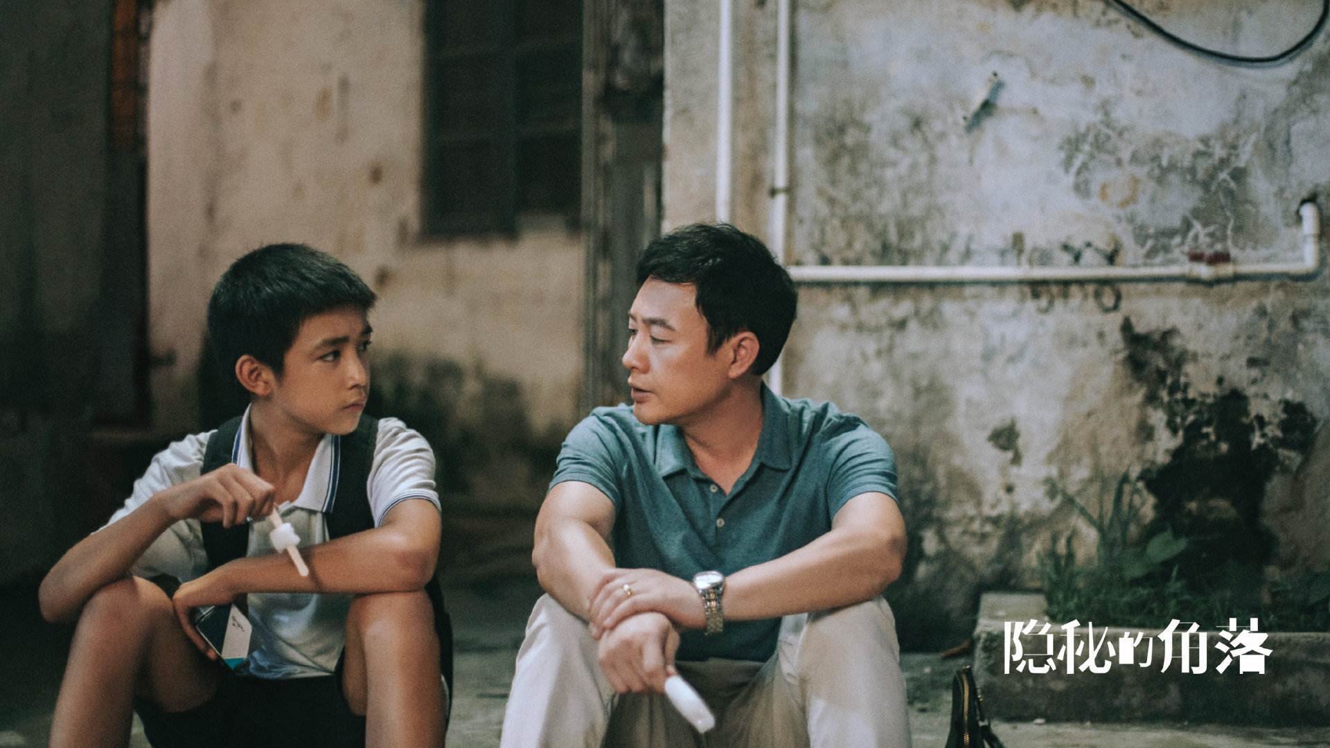 越野滑雪赛：林海雪原里的速度竞技，滑雪是一种很好的运动项目,穿越林海雪原