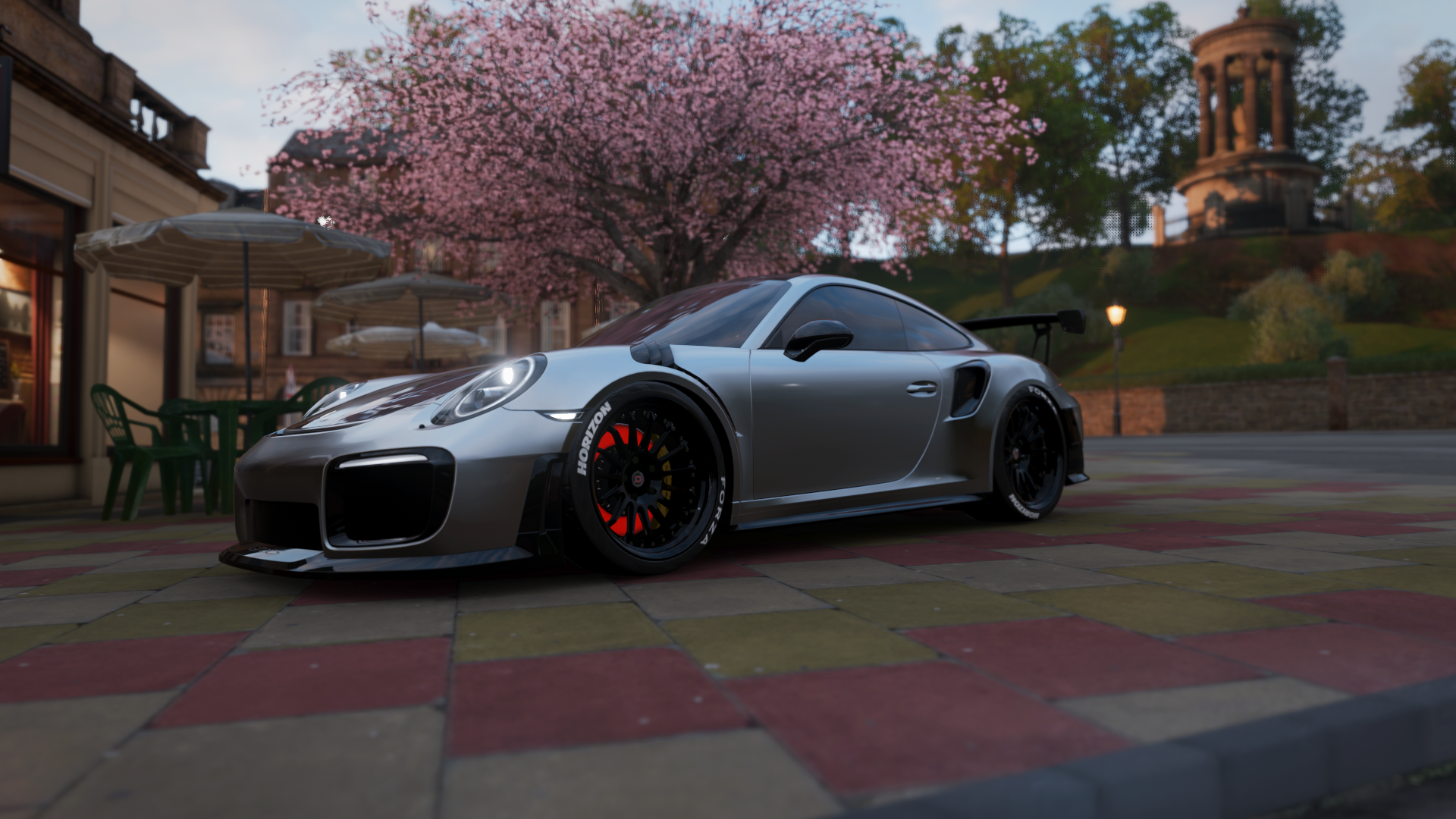 巴塞罗那遭遇队内危机 主帅面临压力，巴塞罗那队员2021