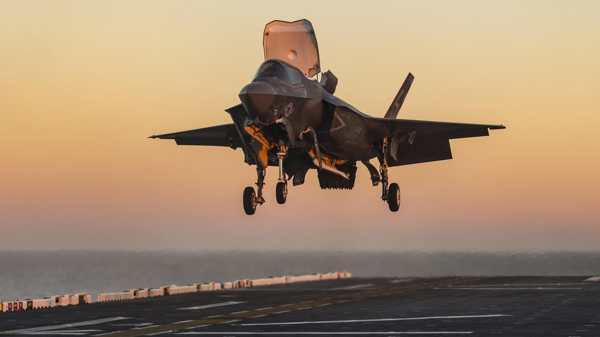 狼队边路进攻锐利,莫利纽球场士气高涨,狼村莫利纽主场